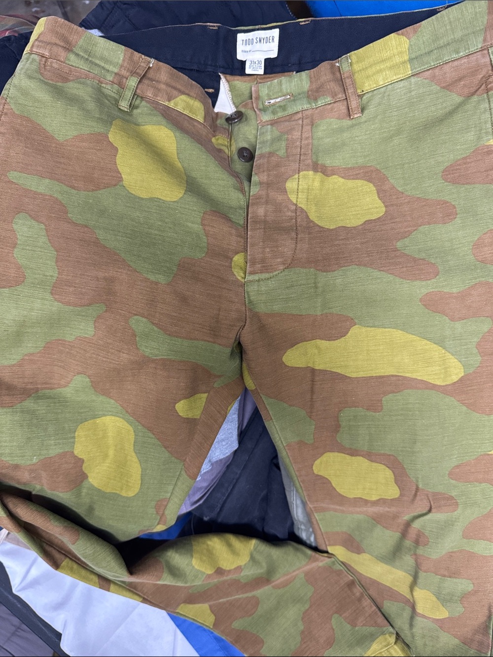 Todd Snyder Camo Cotton Pants in Olive, Brown & Yellowy. 31 x 30